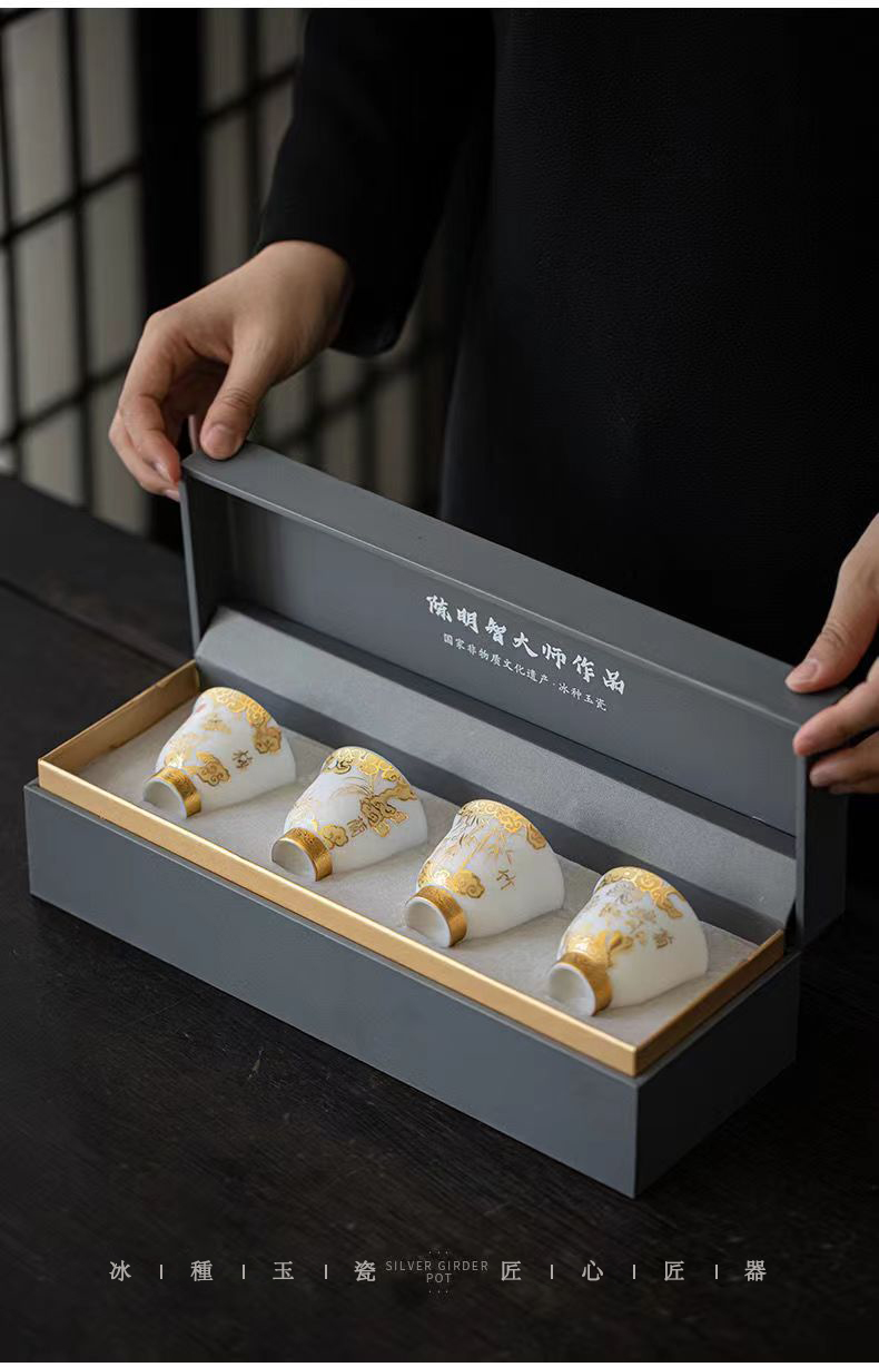 1697624806511056.jpg 1690816661552727.jpg